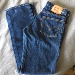 EUC Levi’s 517 bootcut 31x34 darkwash